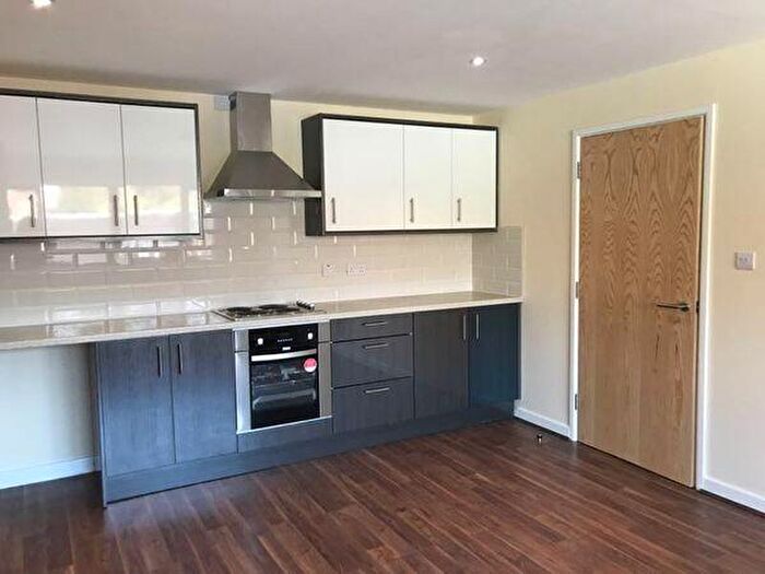 1 Bedroom Flat To Rent In Mayberry Place, Rumbow, Halesowen, West Midlands, B63