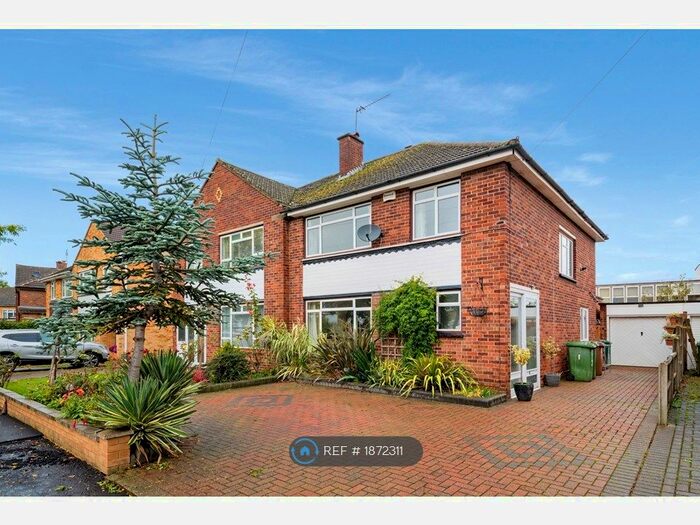 3 Bedroom Semi-Detached House To Rent In Sunna Gardens, Sunbury-On-Thames, TW16