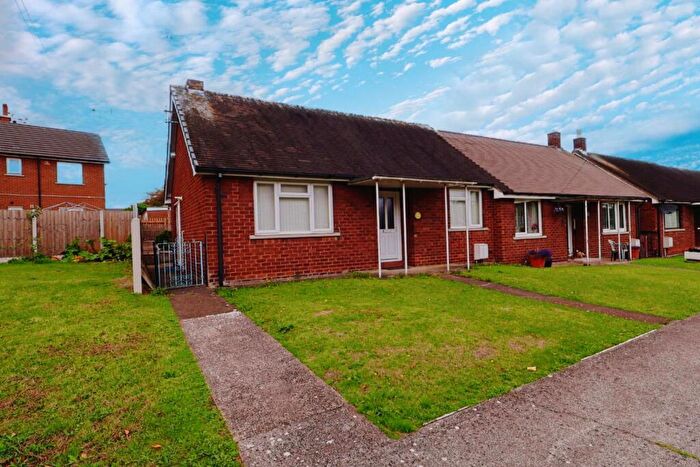 2 Bedroom Semi-Detached Bungalow For Sale In Bridge Street, Holt, Wrexham, LL13