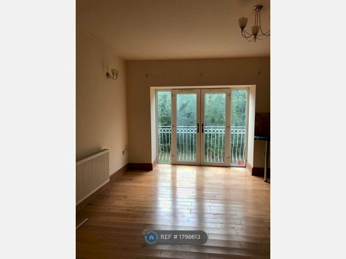 1 Bedroom Flat To Rent In The Old Museum, Halifax, HX3