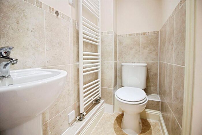 2 Bedroom Apartment To Rent In Cox Hollow, Southcote Road, Reading, RG30