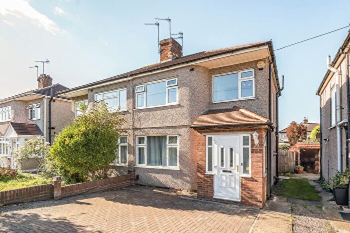 3 Bedroom Semi-Detached House To Rent In Warwick Avenue, Harrow, HA2