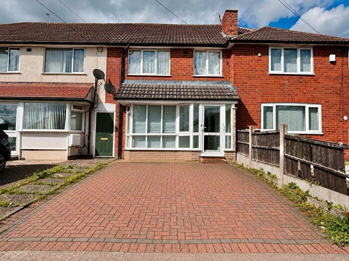 3 Bedroom Detached House For Sale In Collingwood Drive, Great Barr, Birmingham, B43