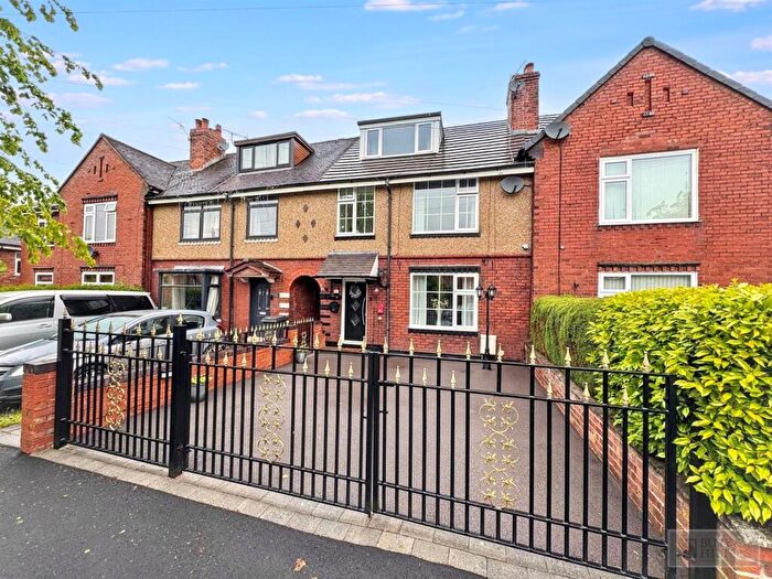4 Bedroom Semi-Detached House For Sale In The Crescent, Leek, ST13