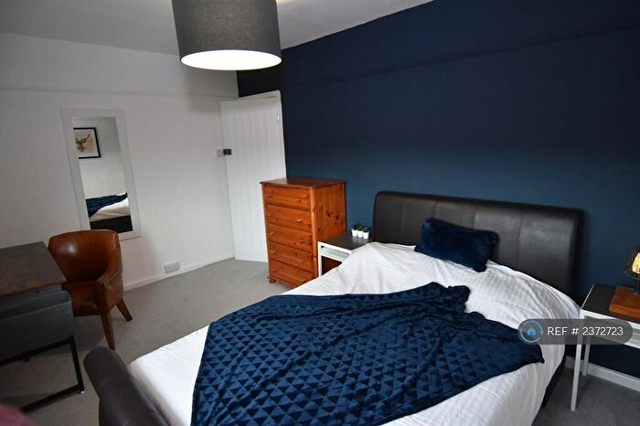 5 Bedroom Semi-Detached House To Rent In Haycombe Drive, Bath, BA2