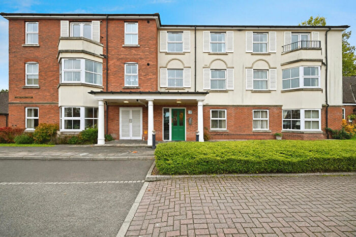 2 Bedroom Apartment For Sale In Compton Court, Cawston, Rugby, CV22