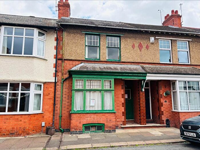 3 Bedroom Terraced House For Sale In Thursby Road, Abington, Northampton, NN1