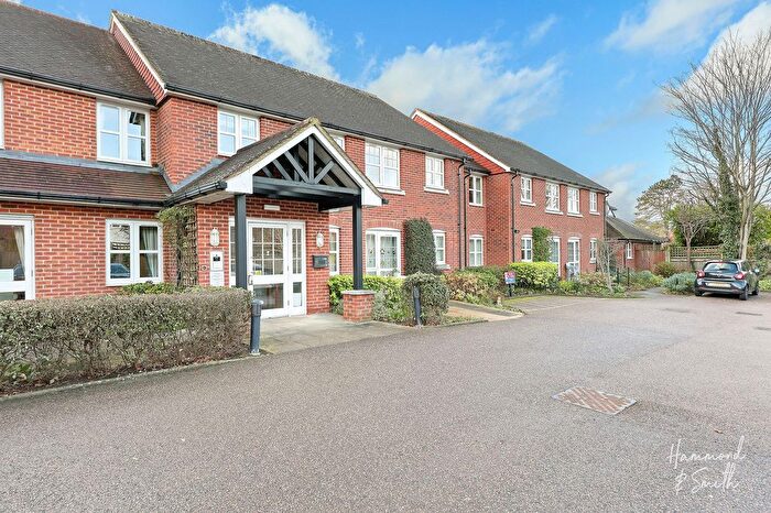 1 Bedroom Flat For Sale In High Street, Epping, CM16