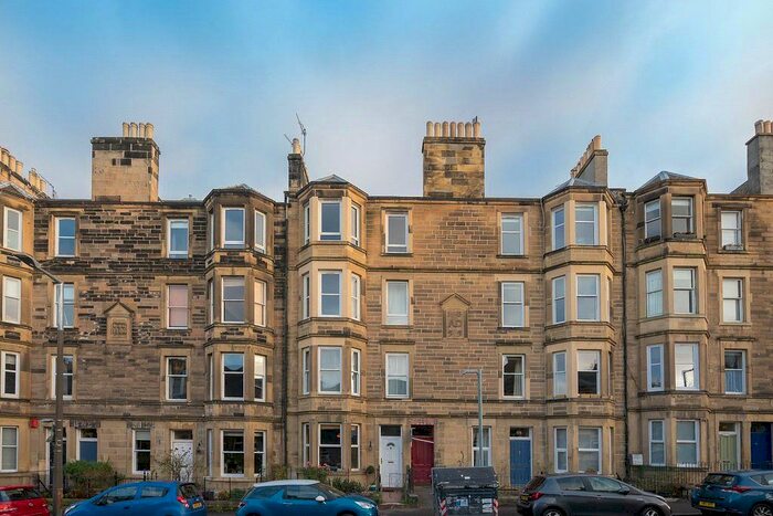 2 Bedroom Flat To Rent In Ashley Terrace, Polwarth, Edinburgh, EH11