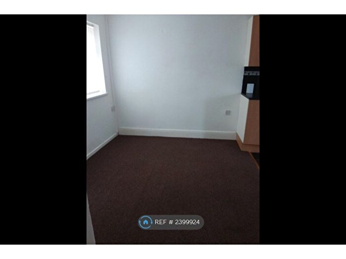 3 Bedroom Semi-Detached House To Rent In Witney Close, Sunderland, SR5