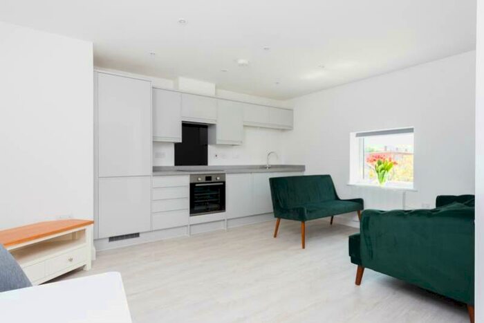 1 Bedroom Apartment To Rent In Clock Tower, - High Street, Kidlington, Oxfordshire, OX5