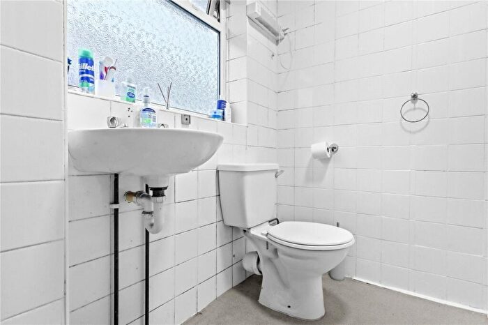 3 Bedroom Bungalow For Sale In Battle Crescent, Hailsham, East Sussex, BN27