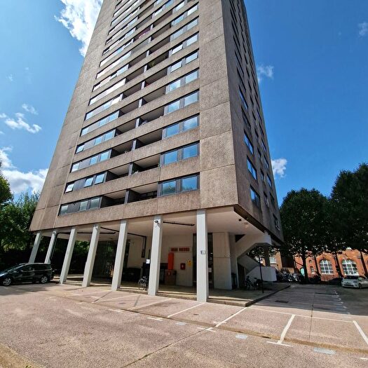 3 Bedroom Flat To Rent In Regency Street, London, SW1P