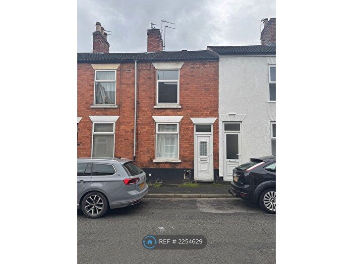 2 Bedroom Terraced House To Rent In College Street, Grantham, NG31