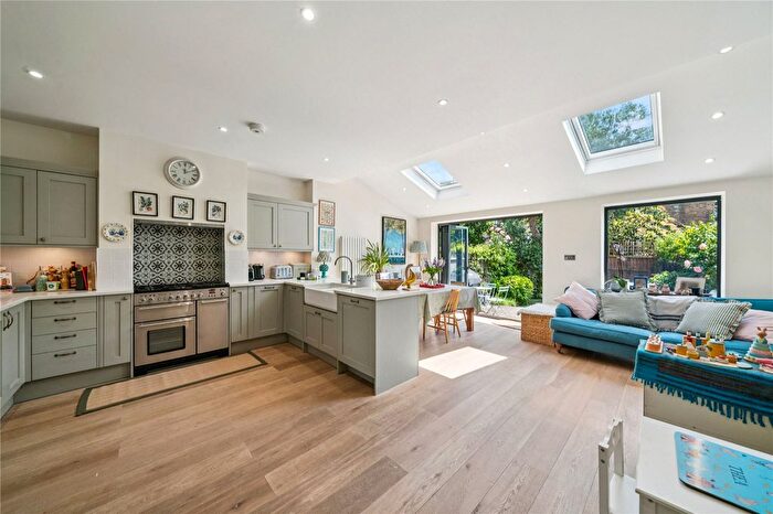 4 Bedroom Terraced House For Sale In Twilley Street, SW18