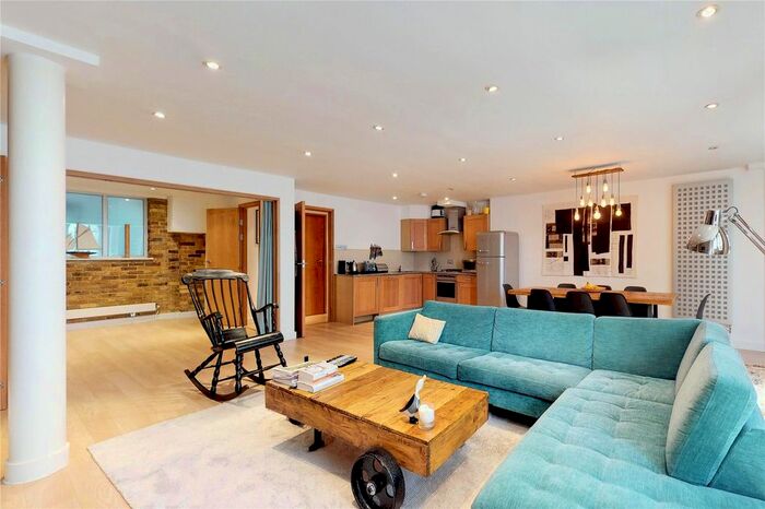 2 Bedroom Flat To Rent In Leonard Street, Shoreditch, London, EC2A