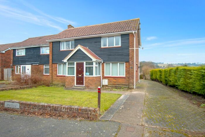 3 Bedroom Semi-Detached House For Sale In Canterbury Road, Etchinghill, CT18