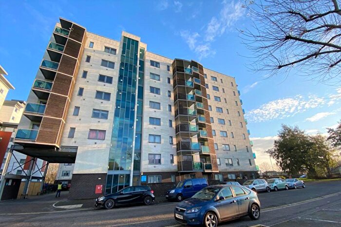 2 Bedroom Apartment To Rent In Victoria Road North, Southsea Unfurnished, PO5