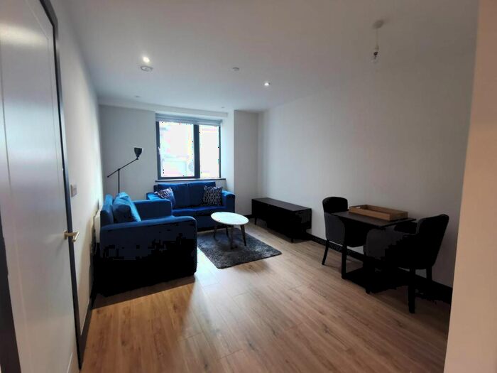 1 Bedroom Apartment To Rent In Strand Plaza, Drury Lane, L2