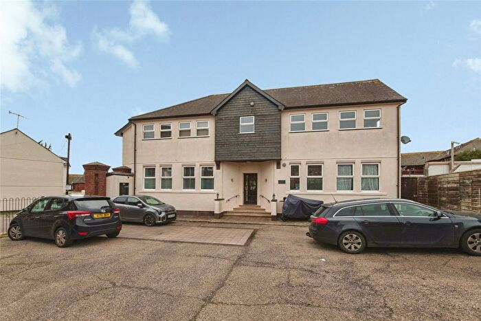 1 Bedroom Flat For Sale In Union Street, Exmouth, Devon, EX8