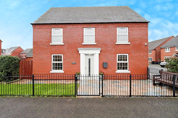 4 Bedroom Detached House For Sale In Kenbrook Road, Nottingham, NG15