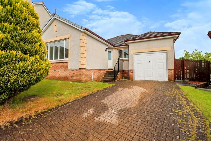 3 Bedroom Bungalow To Rent In The Round, Dunfermline, Fife, KY12