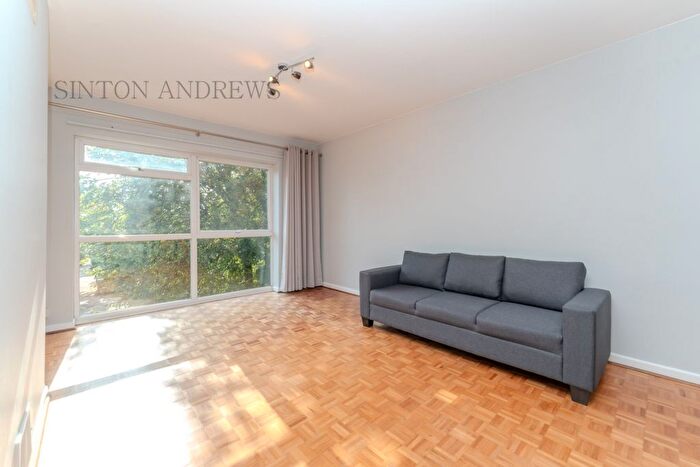 2 Bedroom Flat To Rent In Parklands, Mount Park Road, London, W5