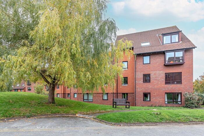 1 Bedroom Flat For Sale In Haythorne Court, Marina Gardens, BS16