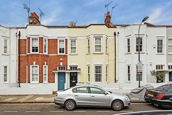 4 Bedroom Flat To Rent In Racton Road, London, SW6