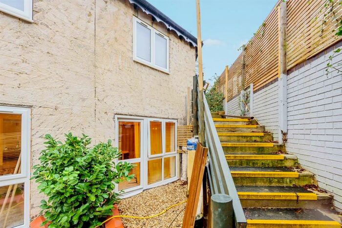 Studio To Rent In Canal Way, Reading, RG1