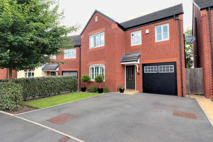 4 Bedroom Detached House For Sale In Green Close, Great Haywood, Stafford, ST18