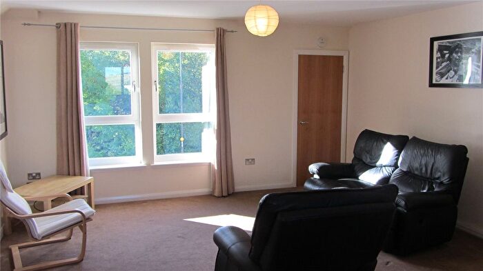 2 Bedroom Flat To Rent In Old Burdiehouse Road, Edinburgh, EH17