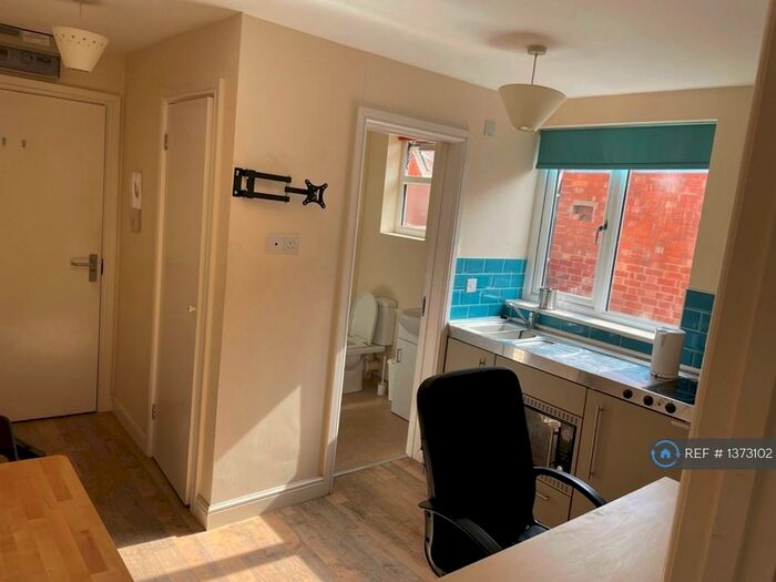 1 Bedroom Flat To Rent In Holyhead Road, Coventry, CV1