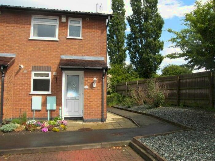 2 Bedroom Town House To Rent In Mablowe Field, Wigston, LE18
