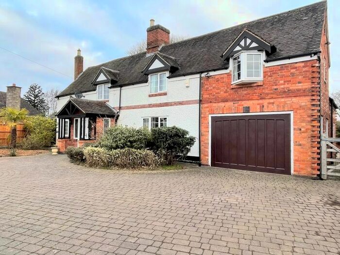 4 Bedroom Detached House To Rent In The Malthouse, Main Street, Swadlincote, DE12