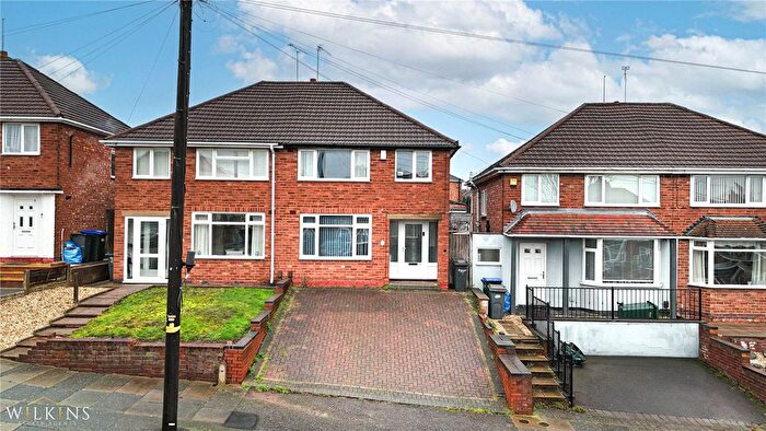 3 Bedroom Semi-Detached House To Rent In Langford Avenue, Birmingham, West Midlands, B43