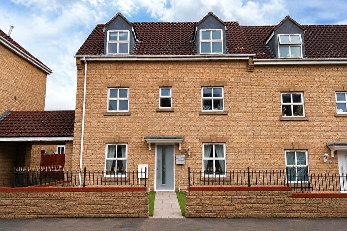 4 Bedroom End Of Terrace House For Sale In Sandalwood Road, Westbury, BA13