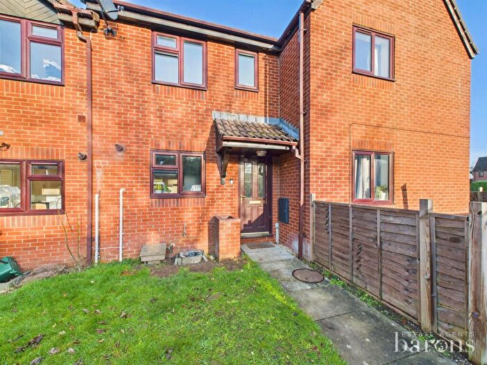 2 Bedroom Terraced House For Sale In Balmoral Way, Basingstoke, RG22