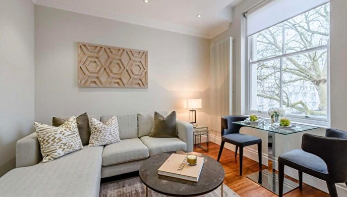 1 Bedroom Flat To Rent In Garden House, Kensington Gardens Square, Bayswater, London, W2