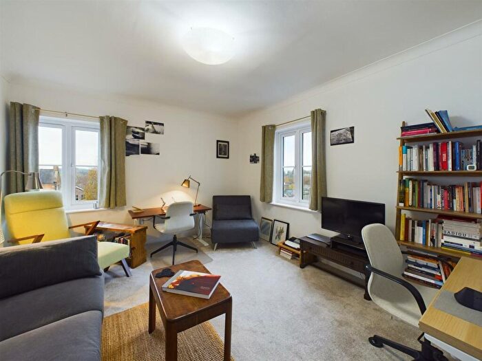1 Bedroom Apartment For Sale In Castle Park Mews, Lancaster, LA1