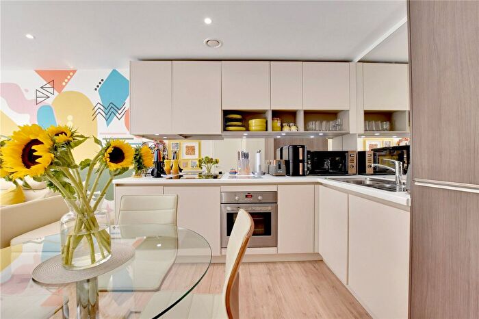 2 Bedroom Flat For Sale In Brooklyn Building, Blackheath Road, Greenwich, London, SE10
