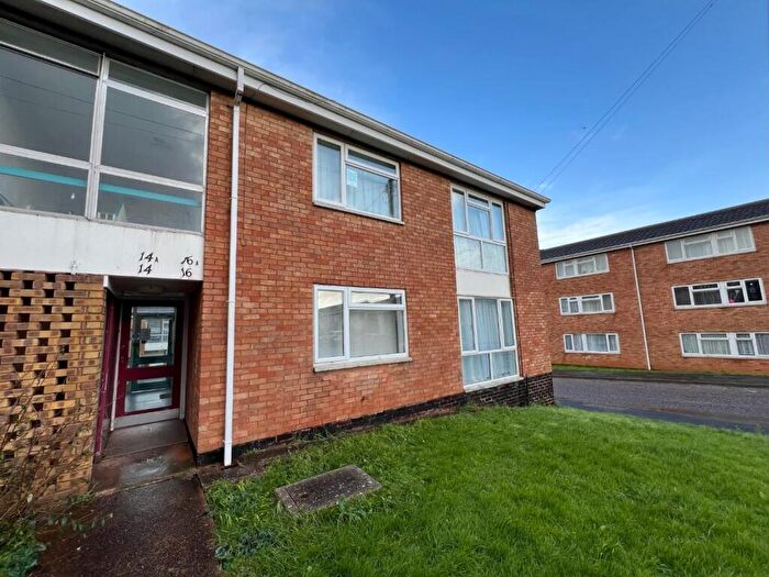 2 Bedroom Flat To Rent In Hamlin Gardens, Exeter, EX1