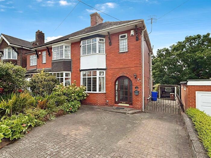 3 Bedroom Semi-Detached House For Sale In Church Avenue, Baddeley Green, Stoke-On-Trent, ST2