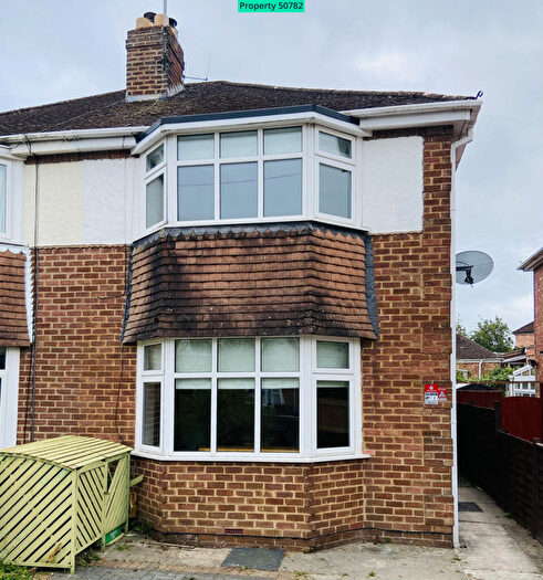 3 Bedroom Semi-Detached House To Rent In Cleevemount Road, Cheltenham, GL52