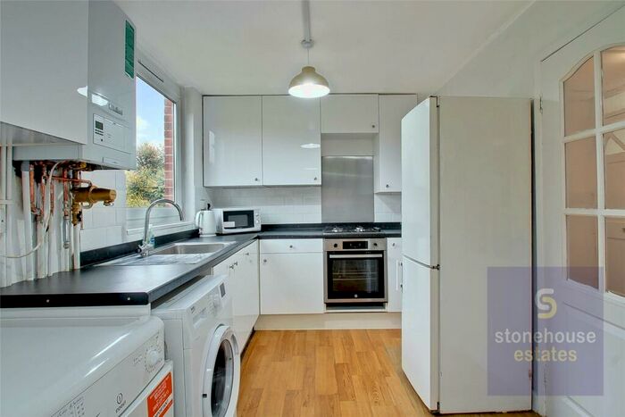 3 Bedroom Apartment To Rent In Beachcroft Way, First Floor Flat, Archway, London, N19