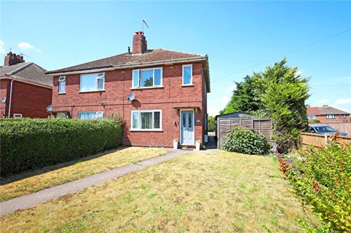 3 Bedroom Semi-Detached House For Sale In School Lane, Butterwick, PE22