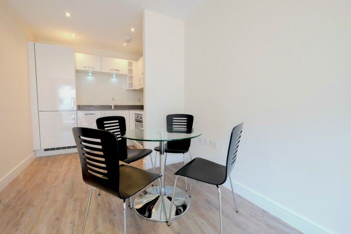 1 Bedroom Apartment To Rent In Pearl Lane, Gillingham, ME7