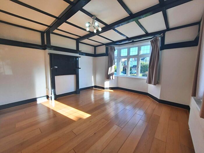 4 Bedroom Semi-Detached House To Rent In Newcombe Park, Mill Hill, London, NW7