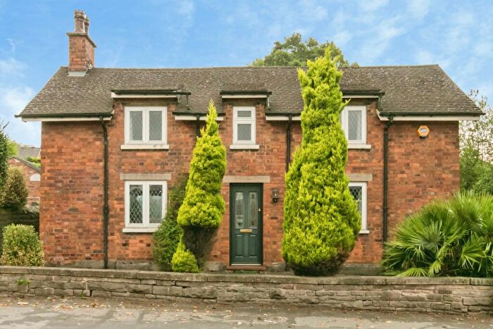 3 Bedroom Detached House For Sale In Chester Road, Macclesfield, Cheshire, SK11
