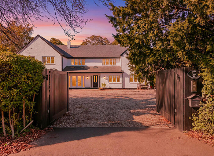 6 Bedroom Detached House For Sale In The Chestnuts, Mill Lane, Hemingford Grey, PE28
